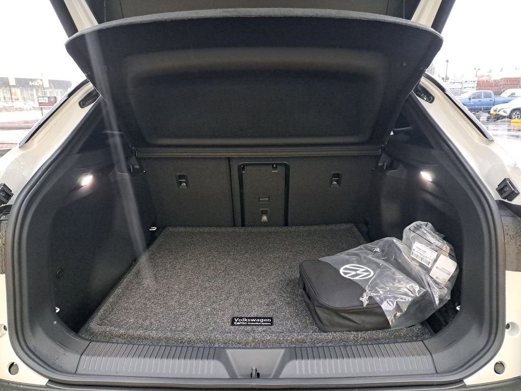 New 2025 Volkswagen ID.4 Pro S Plus image 28