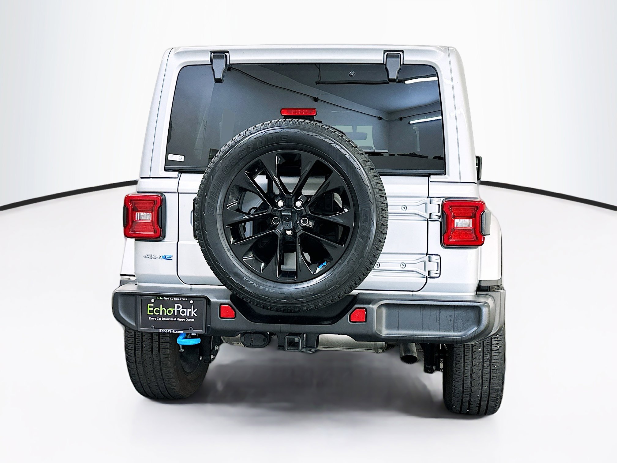 Used 2022 Jeep Wrangler Sahara image 7