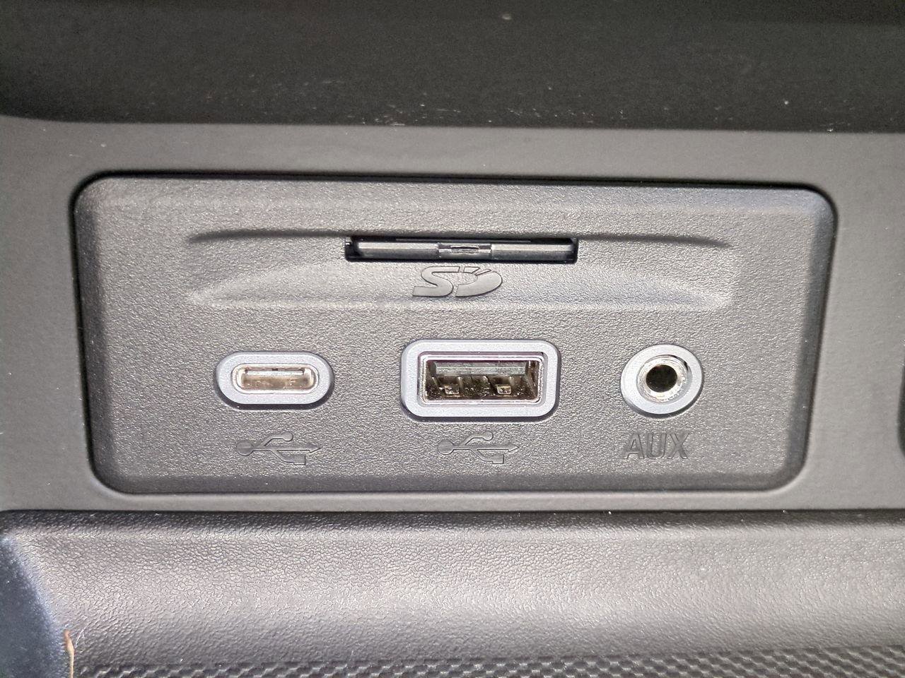 Used 2024 GMC Terrain Denali w/ Denali Premium Package image 22