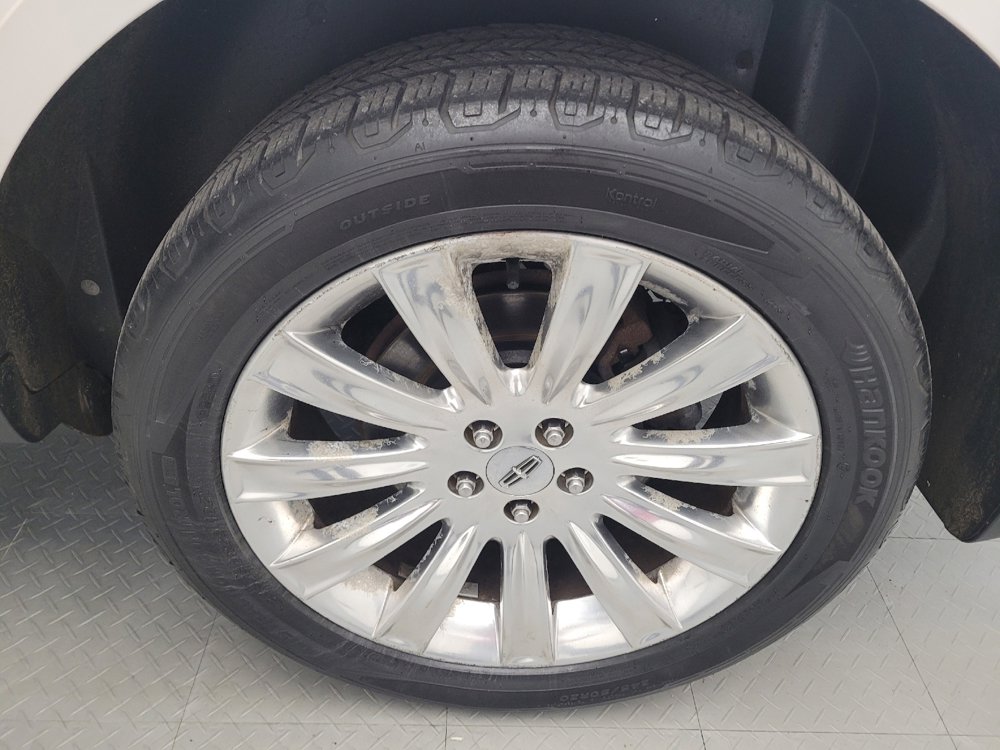 Used 2013 Lincoln MKX AWD image 31