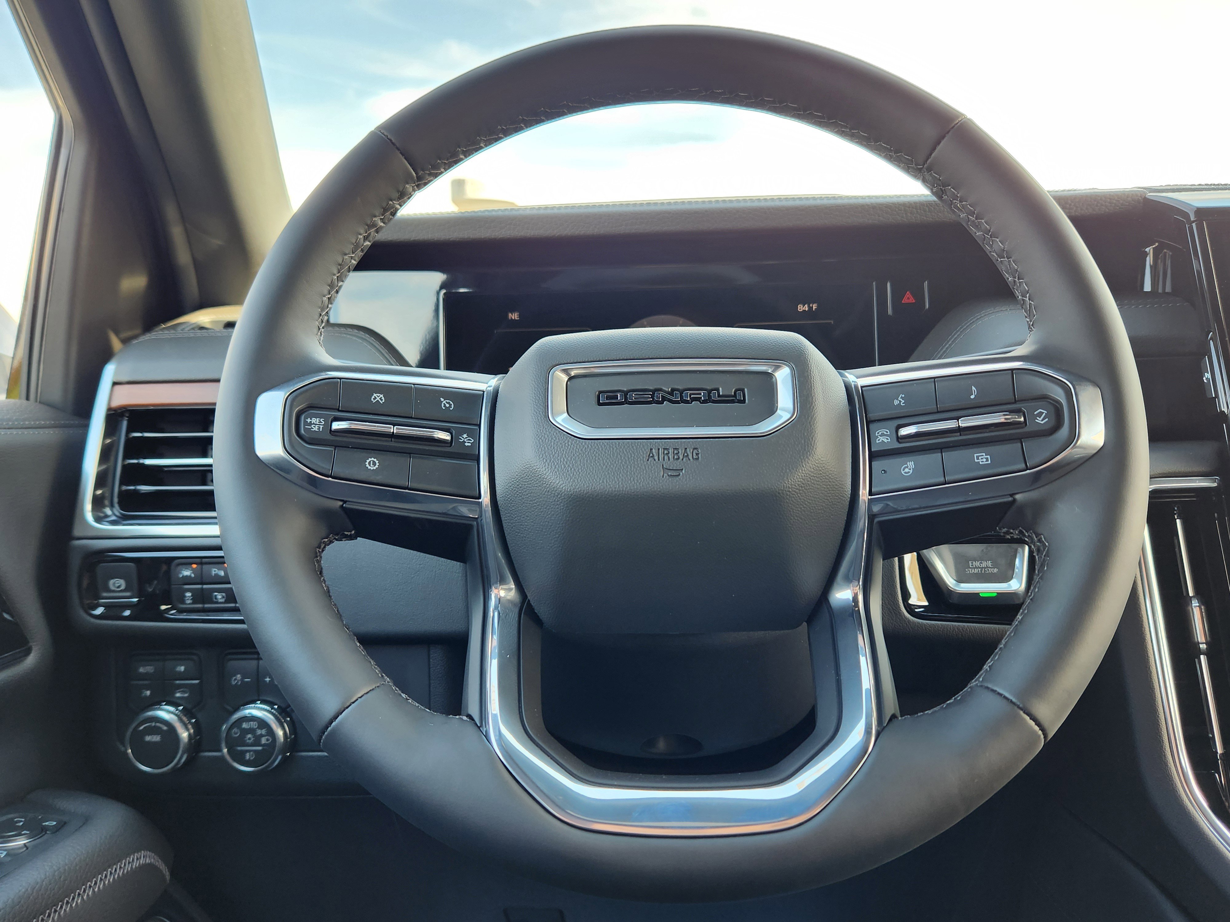 New 2026 GMC Yukon XL Denali image 14