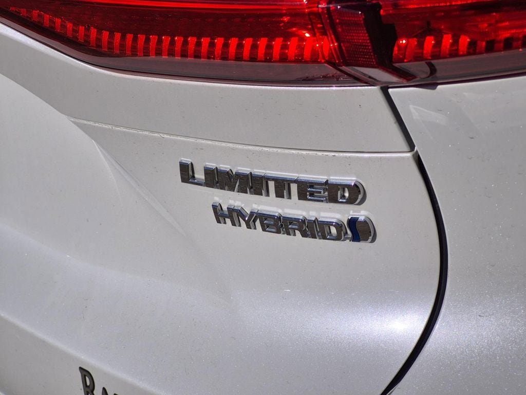 Used 2021 Toyota Venza Limited AWD/4WD image 9