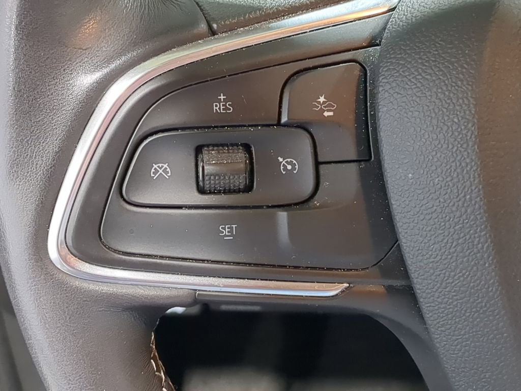 Used 2020 Buick Encore GX Select w/ Sport Touring Package AWD/4WD image 29