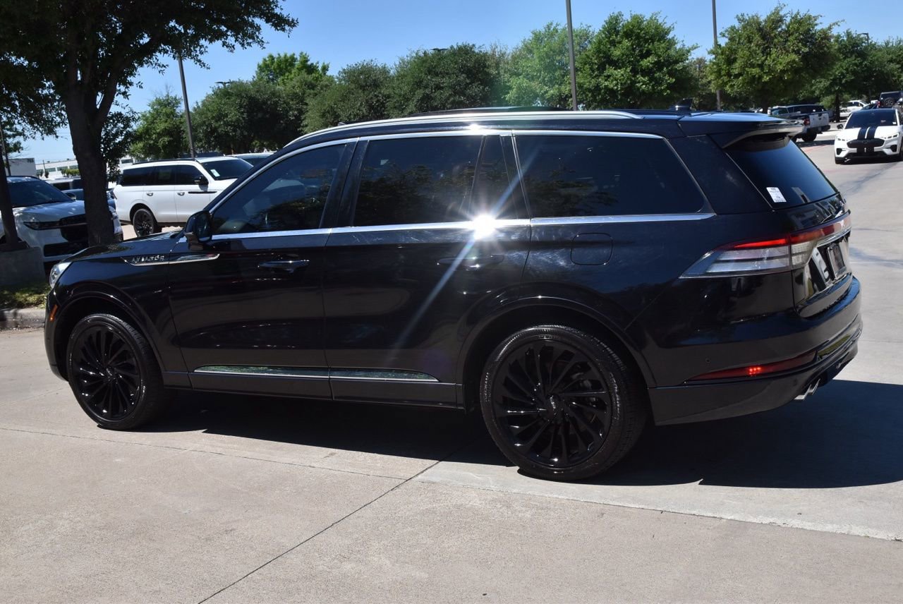 Used 2022 Lincoln Aviator Reserve w/ Equipment Group 201A image 11
