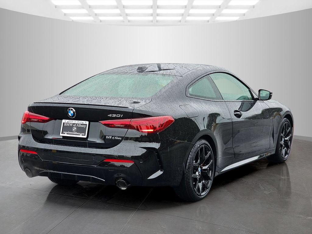 Used 2026 BMW 430i Coupe w/ M Sport Package RWD image 6