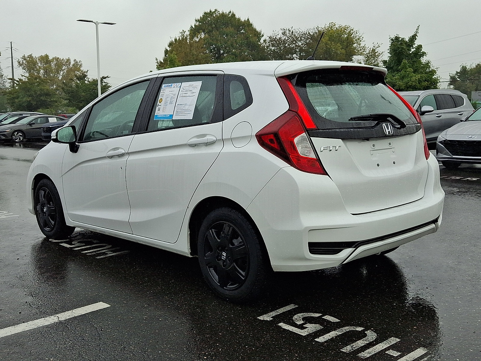Used 2019 Honda Fit LX image 4