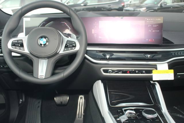 New 2026 BMW X6 xDrive40i w/ Climate Comfort Package image 18