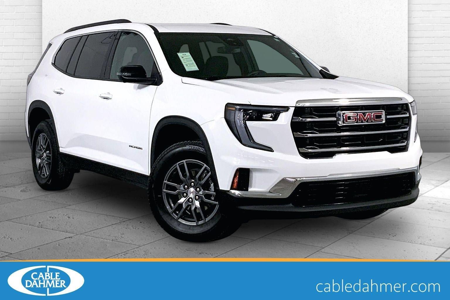 Used 2025 GMC Acadia Elevation image 1
