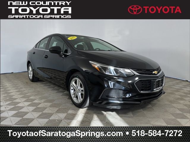Used 2017 Chevrolet Cruze LT w/ Convenience Package image 1