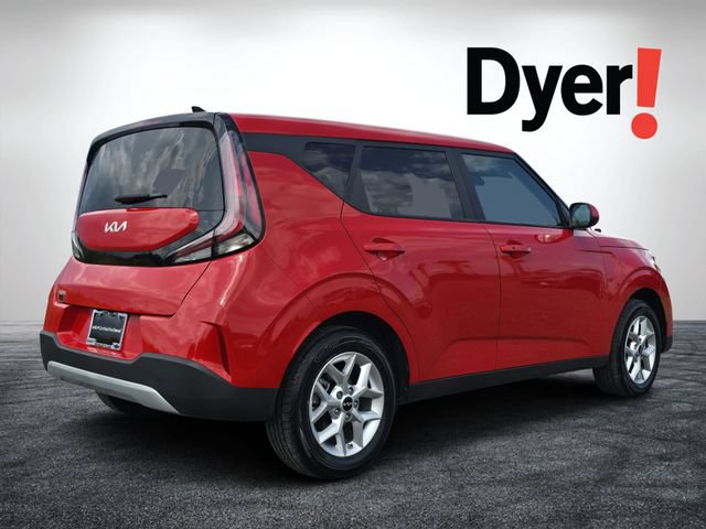 Certified 2025 Kia Soul S FWD image 5