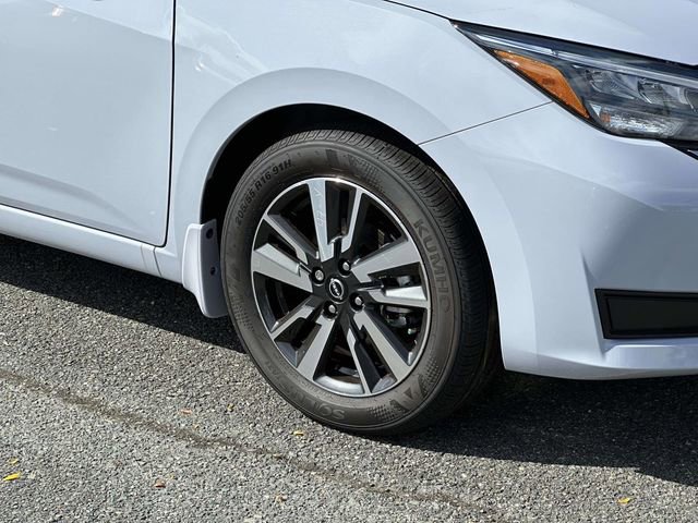 New 2025 Nissan Versa SV w/ Trunk Package FWD image 7