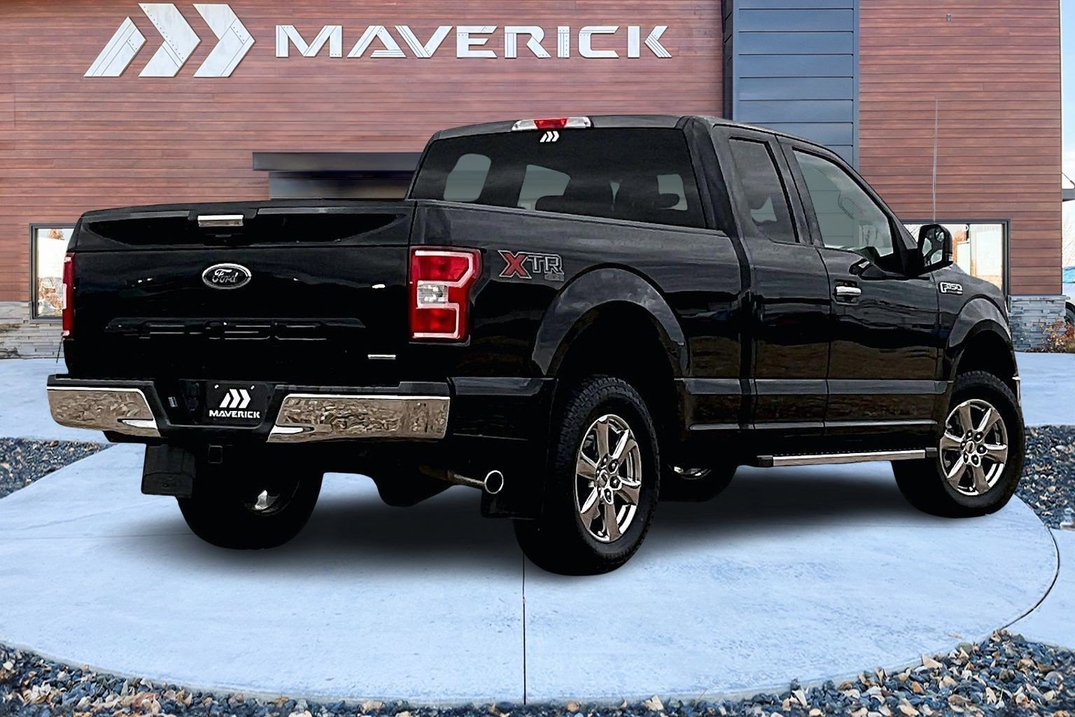 Used 2018 Ford F150 XLT w/ Equipment Group 301A Mid image 5