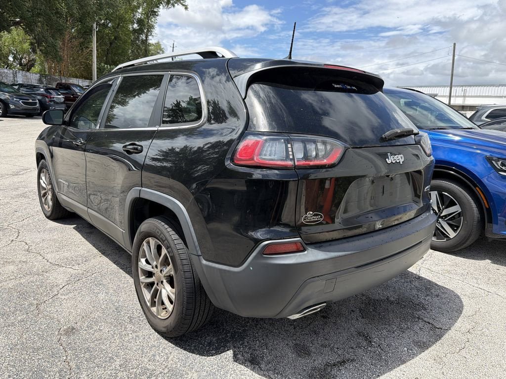 Used 2019 Jeep Cherokee Latitude Plus w/ Comfort/Convenience Group FWD image 5