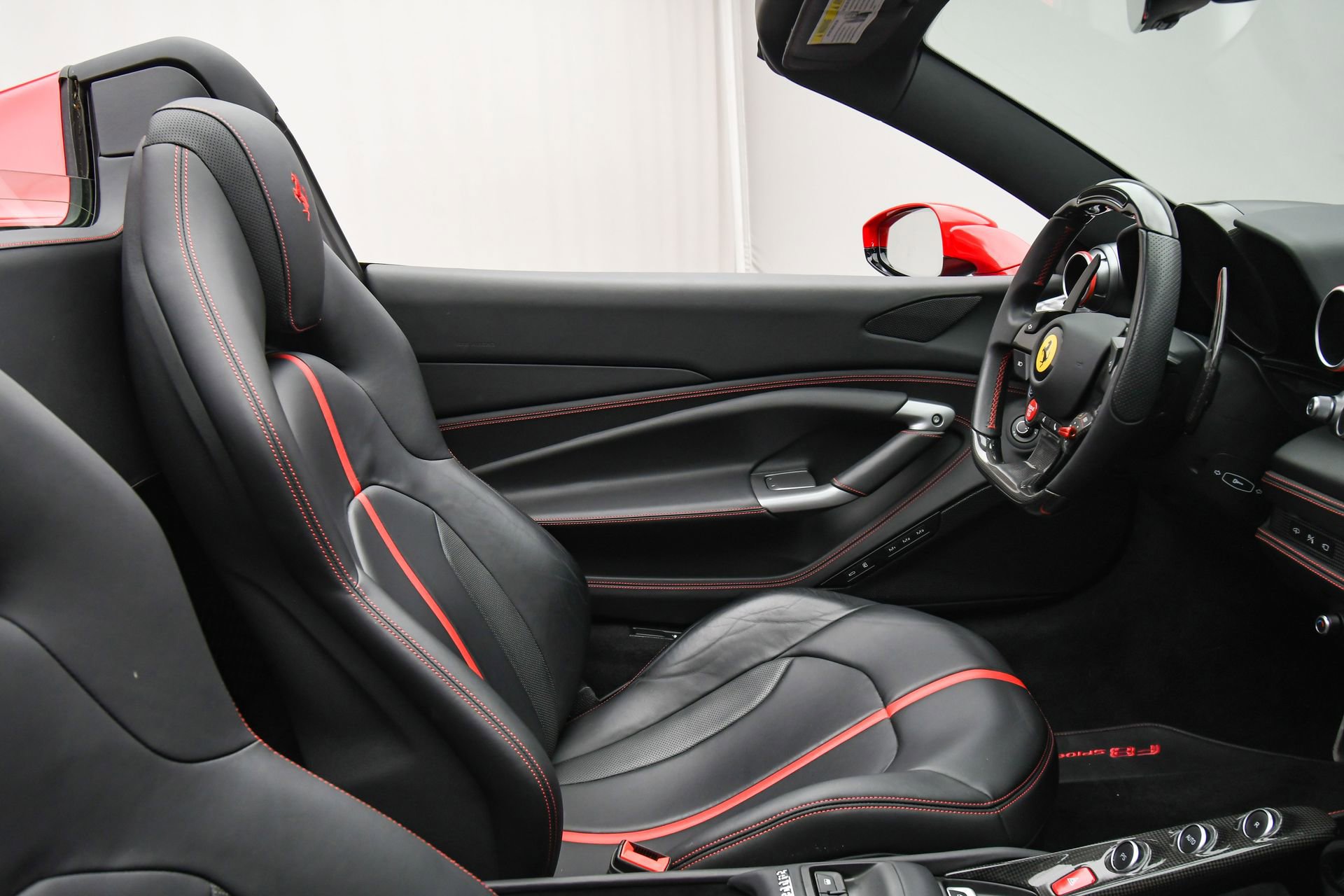 Used 2021 Ferrari F8 Tributo image 51