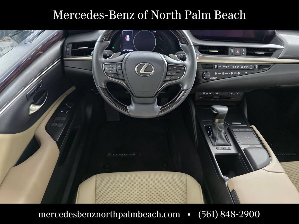Used 2019 Lexus ES 300h w/ Premium Package FWD image 13