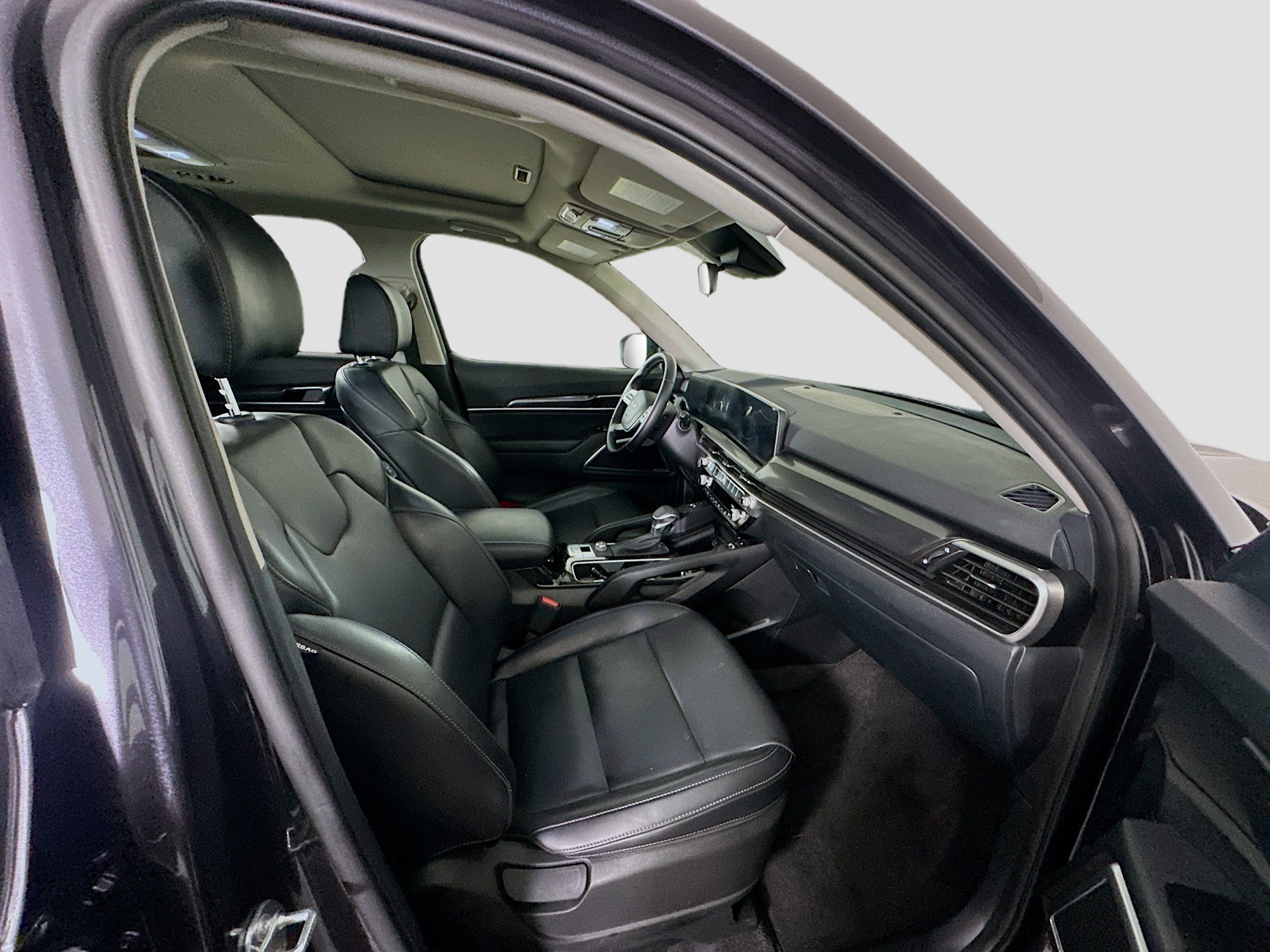 Used 2025 Kia Telluride S FWD image 33