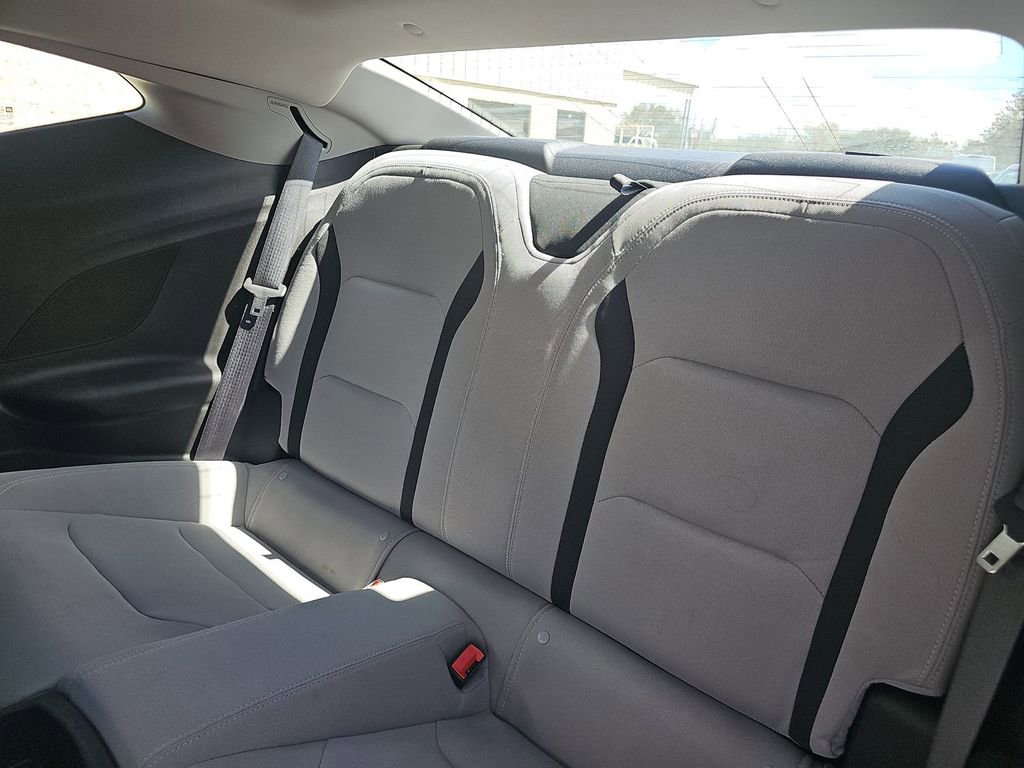 Used 2023 Chevrolet Camaro LT w/ Technology Package image 5