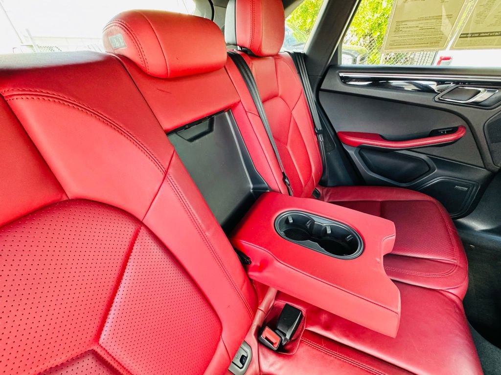 Used 2017 Porsche Macan S image 16