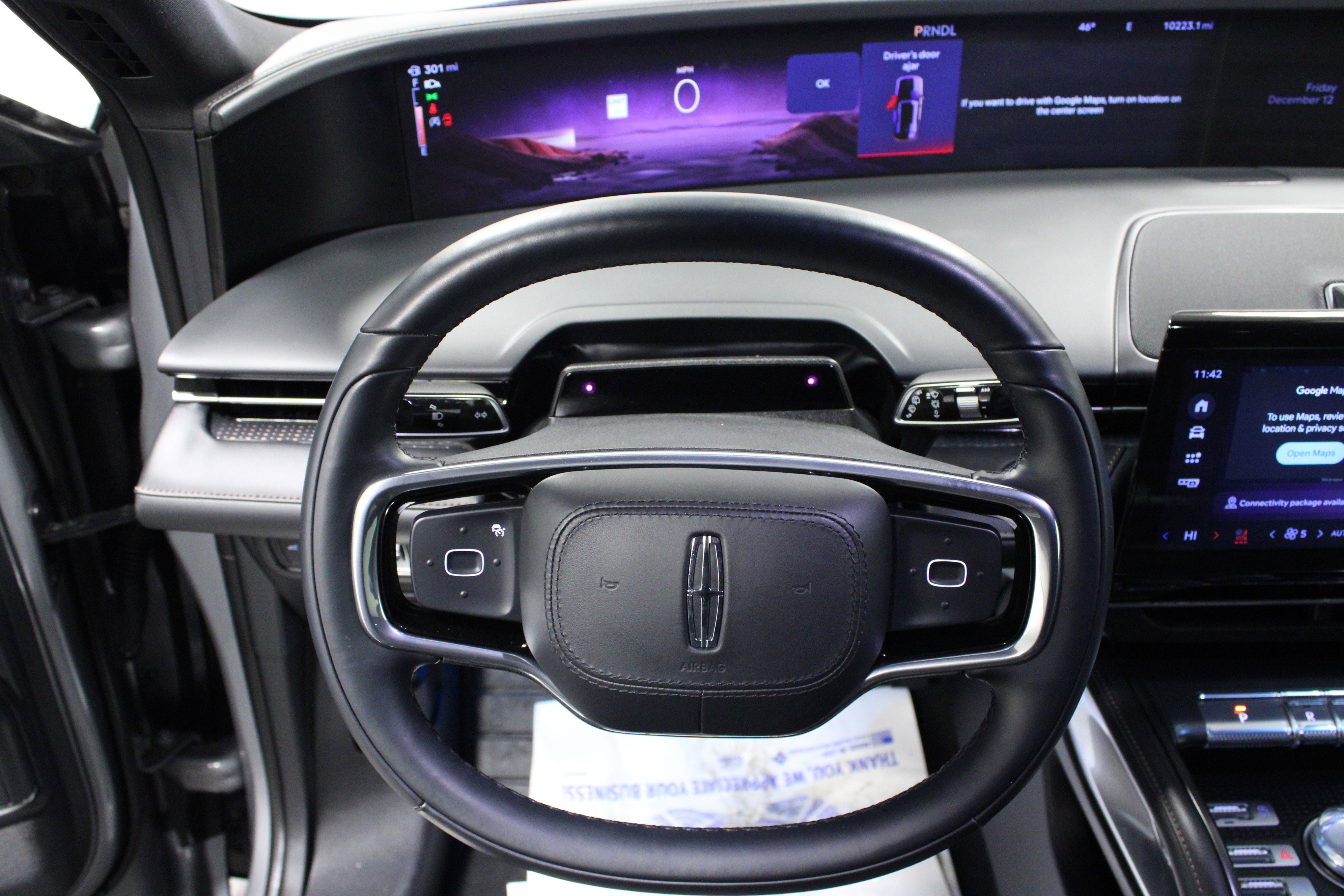 Used 2024 Lincoln Nautilus Reserve w/ Jet Appearance Package (87T) image 17