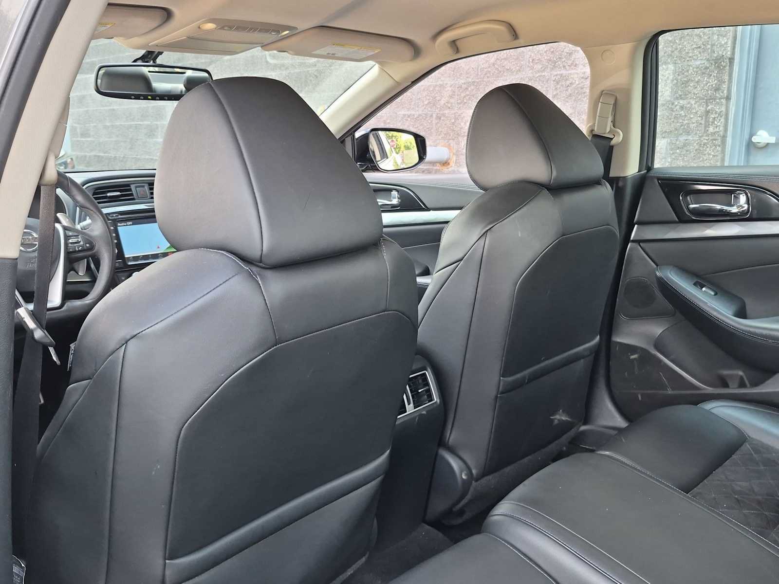Used 2017 Nissan Maxima SR FWD image 18
