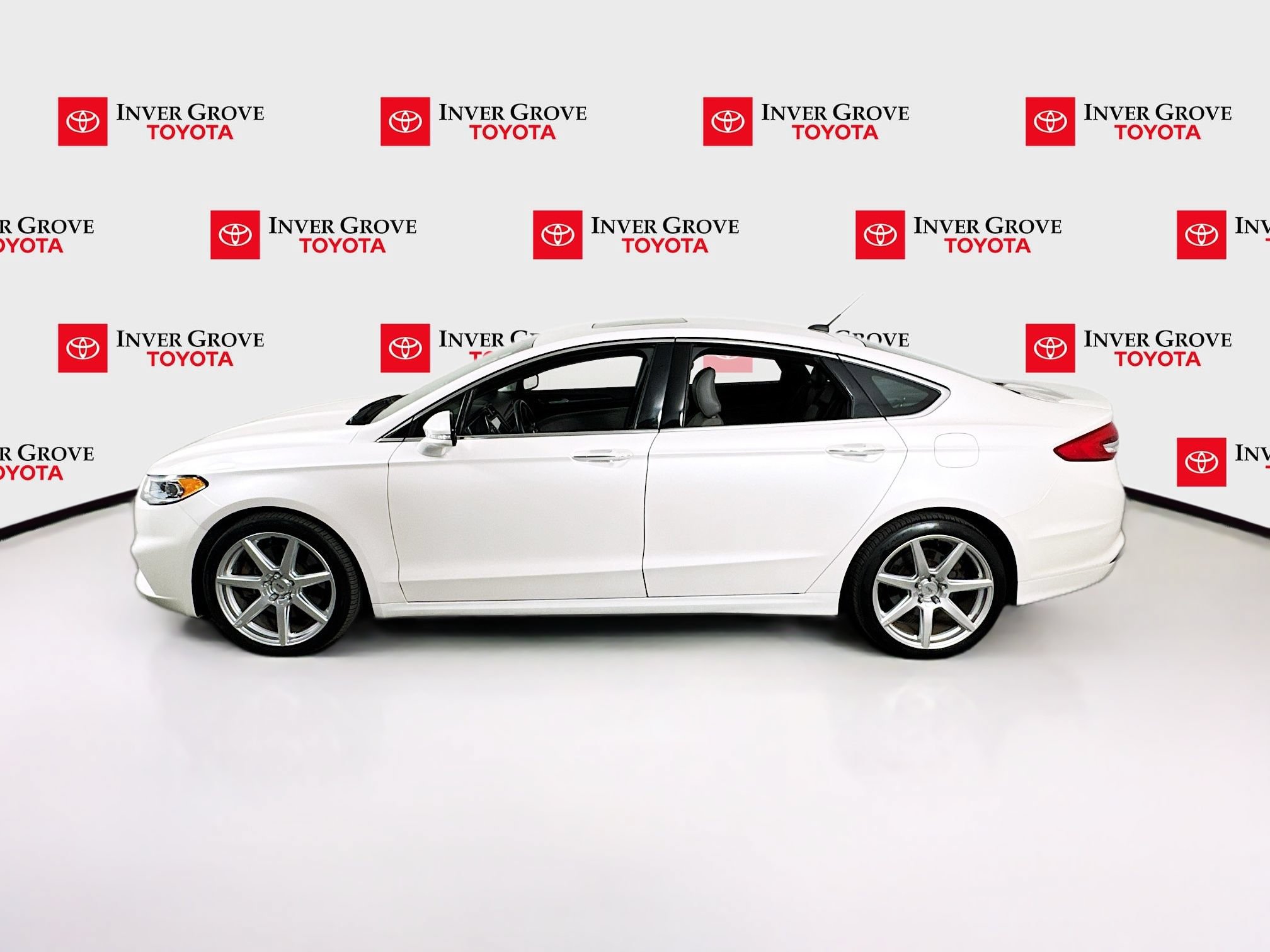 Used 2017 Ford Fusion Sport w/ Equipment Group 401A AWD/4WD image 8