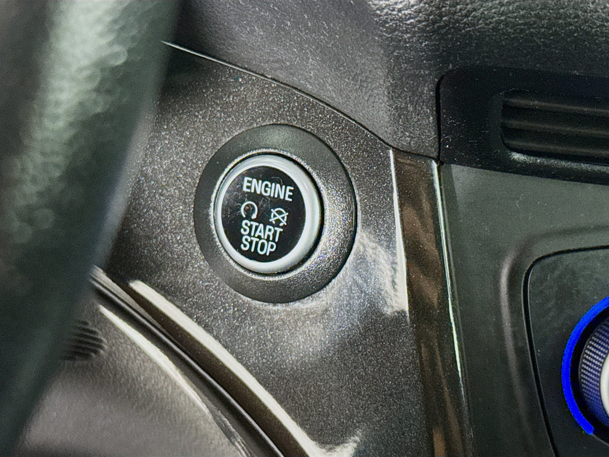Used 2019 Ford Escape Titanium image 20