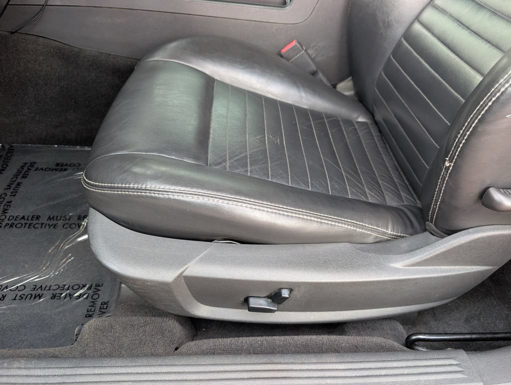 Used 2009 Dodge Challenger R/T RWD image 21