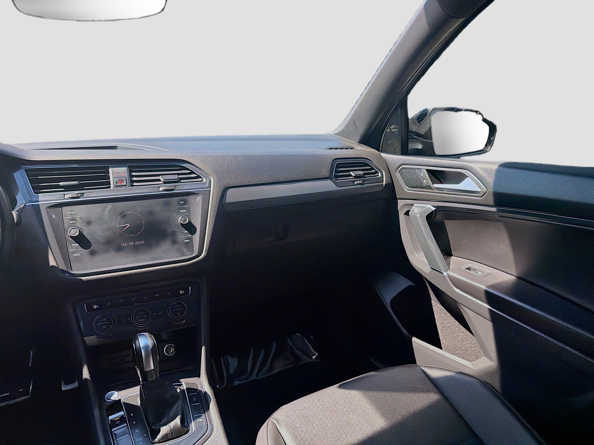 Used 2020 Volkswagen Tiguan SE R-Line image 19