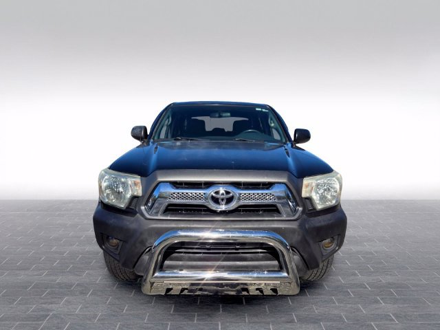 Used 2013 Toyota Tacoma PreRunner w/ Convenience Pkg RWD image 2