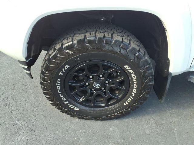 Used 2021 Toyota Tacoma SR5 image 4