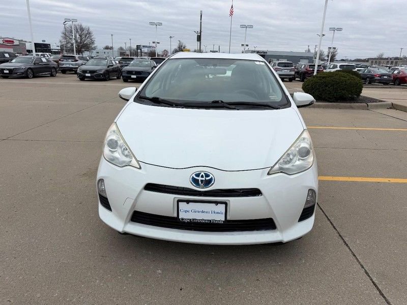 Used 2013 Toyota Prius C Two image 7
