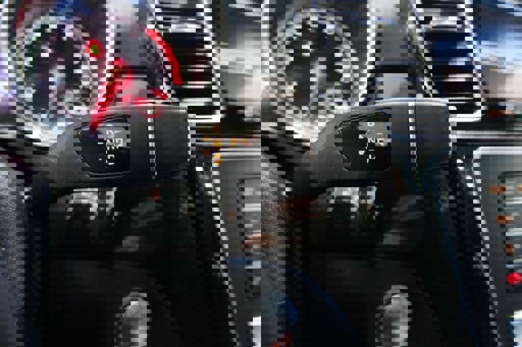 Used 2018 Mercedes-Benz GLS 550 4MATIC w/ Driver Assistance Package image 44