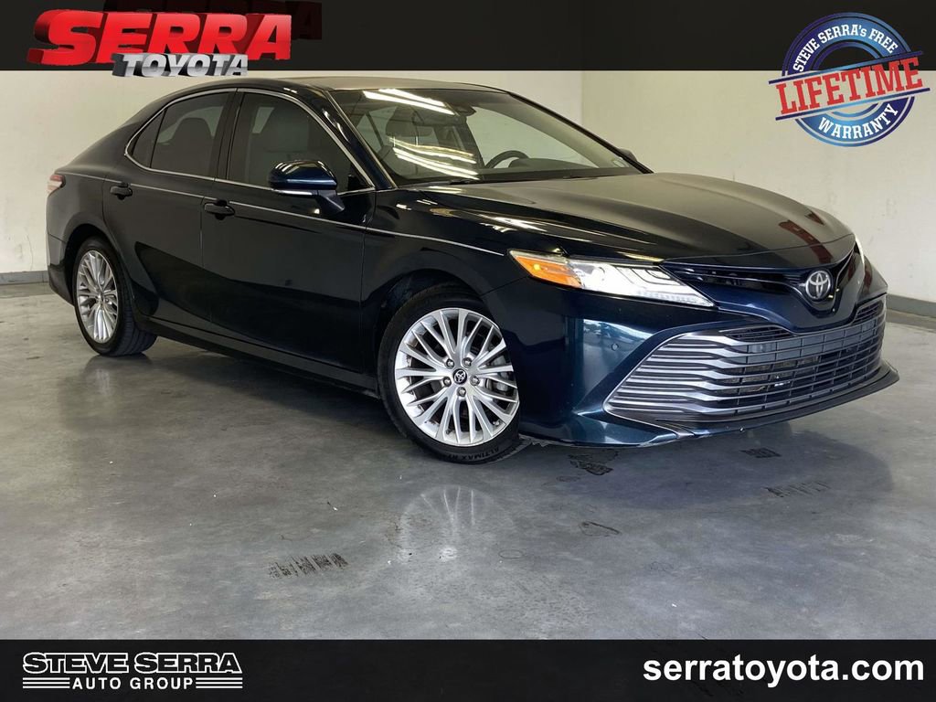 Used 2018 Toyota Camry XLE FWD video 1