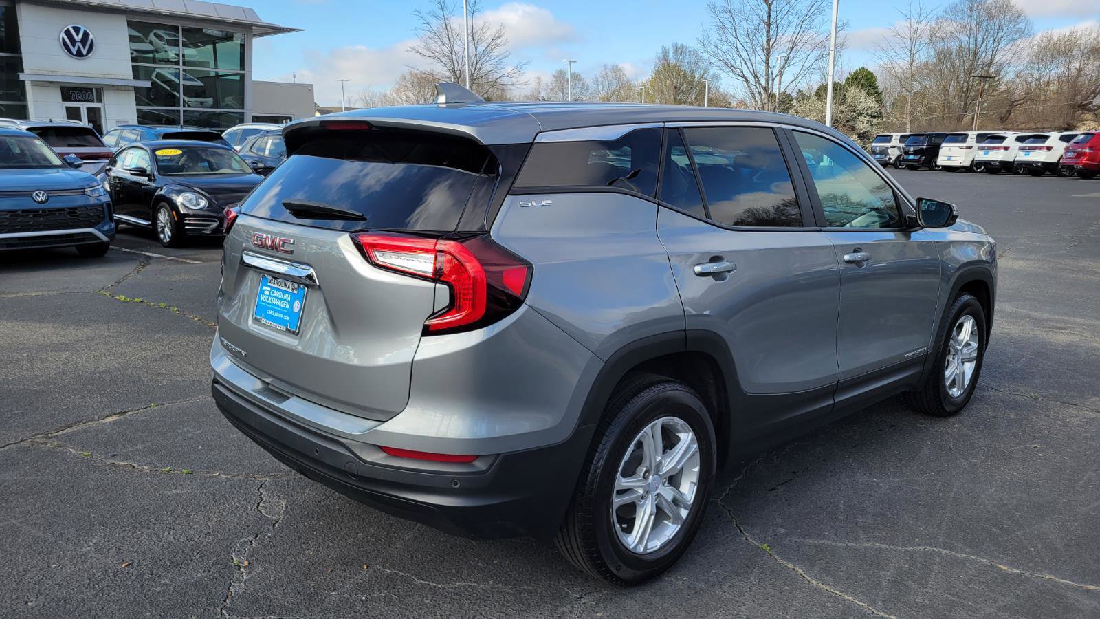 Used 2023 GMC Terrain SLE image 6