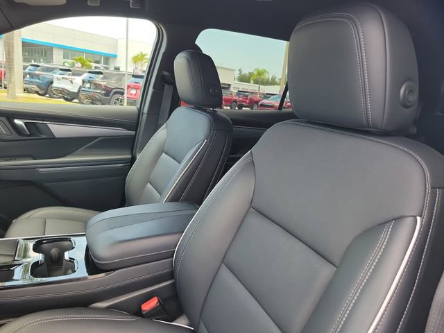 Certified 2025 Buick Enclave Preferred FWD image 15