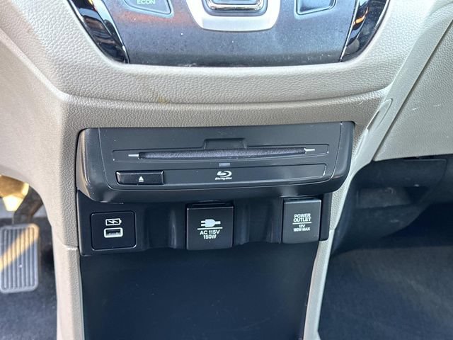 Used 2024 Honda Odyssey Elite image 27