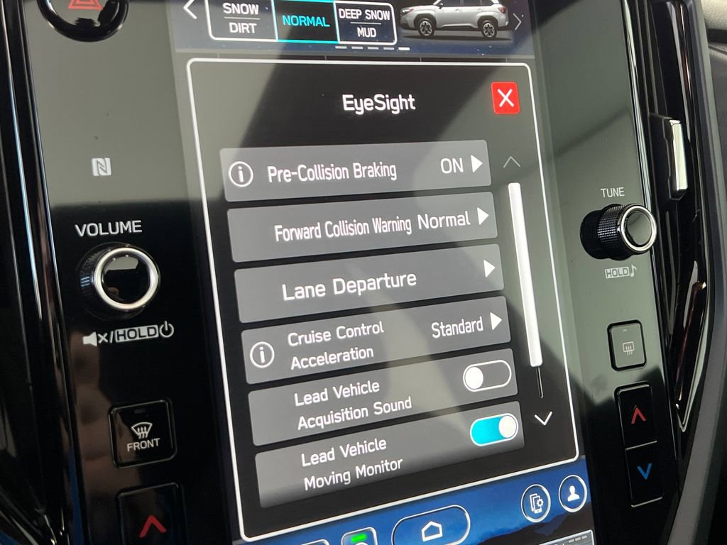 Certified 2025 Subaru Forester Touring AWD/4WD image 38