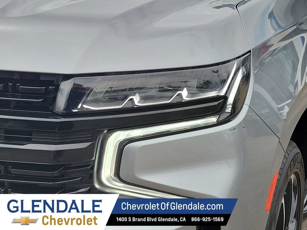 Used 2024 Chevrolet Suburban RST RWD image 17