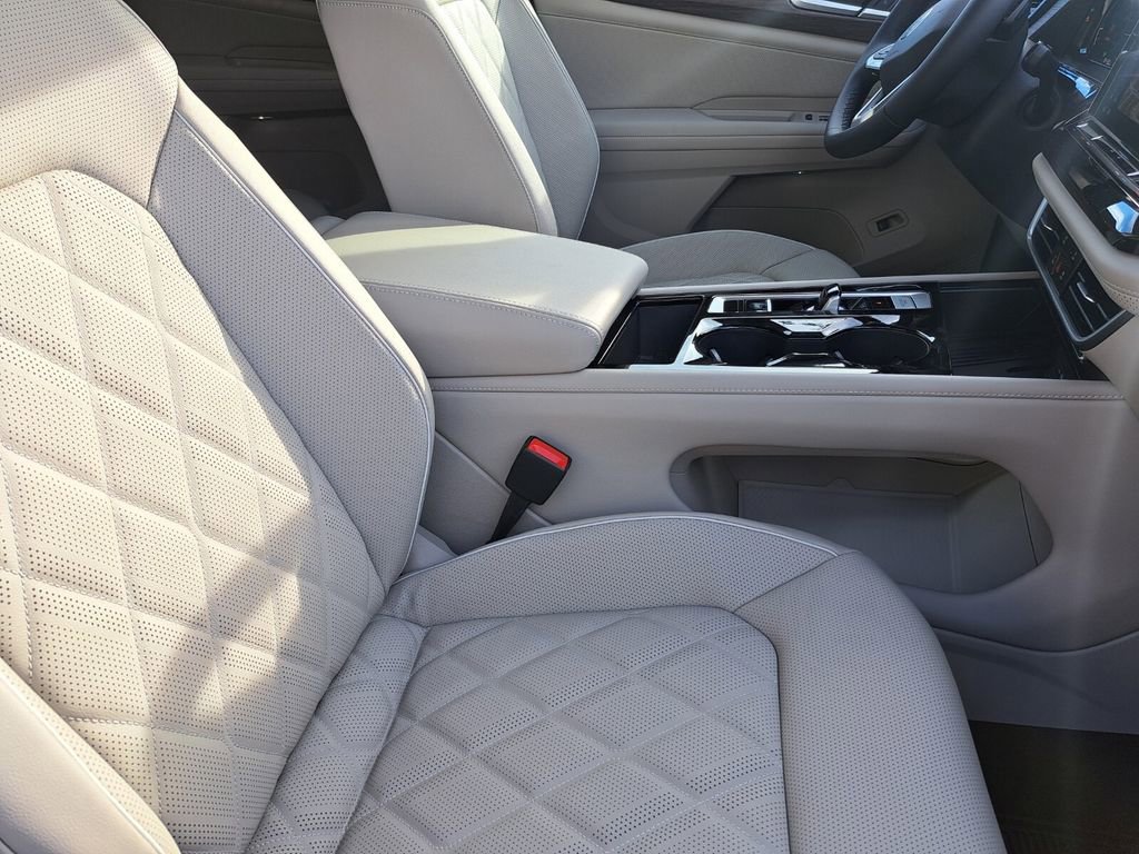 New 2026 Volkswagen Atlas SEL Premium R-Line image 18