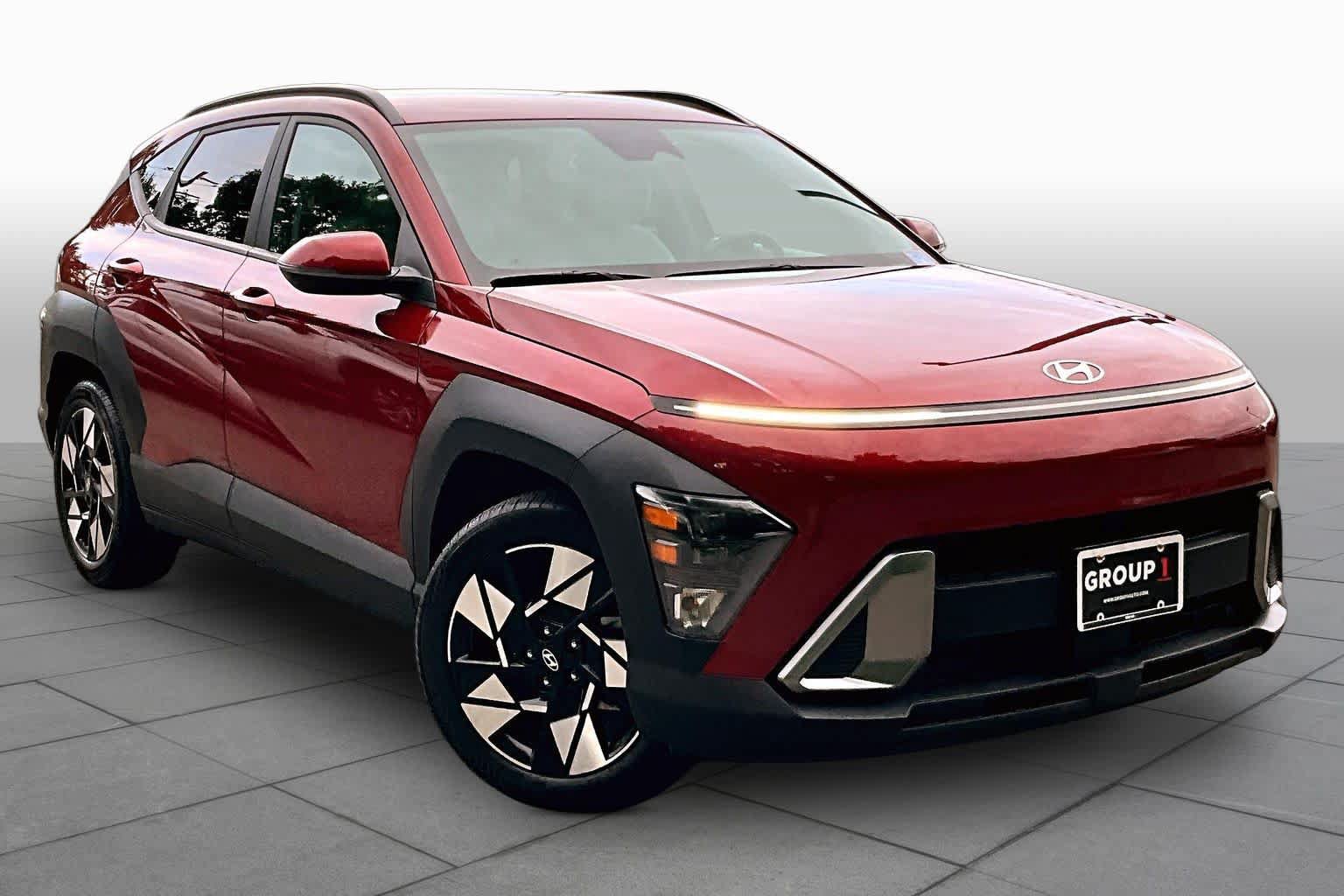 Used 2024 Hyundai Kona SEL FWD image 3