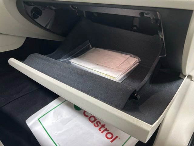 Used 2022 Volvo XC60 T8 Inscription w/ Advanced Package image 23