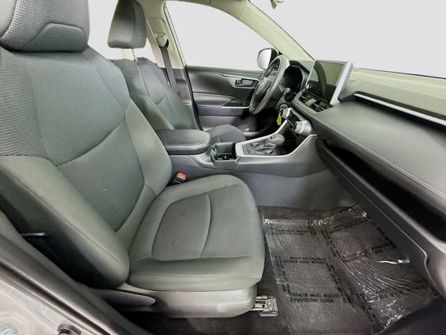 Certified 2024 Toyota RAV4 LE AWD/4WD image 28