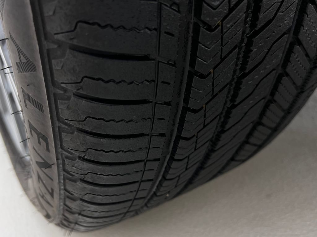 Used 2020 BMW X5 M50i w/ Executive Package image 30