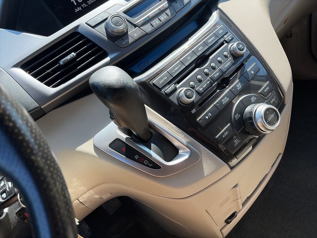 Used 2011 Honda Odyssey Touring image 25