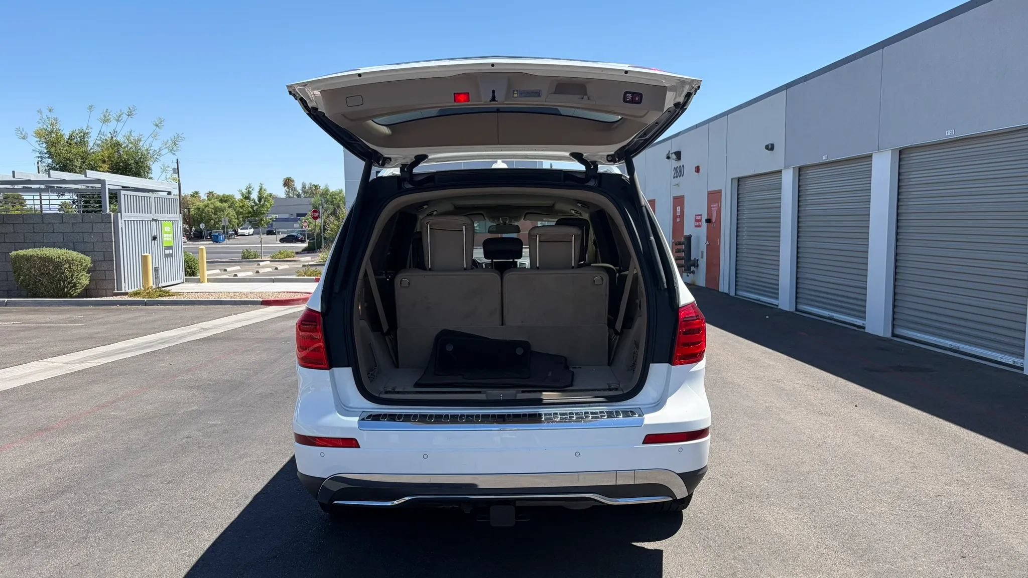Used 2015 Mercedes-Benz GL 320 BlueTEC 4MATIC w/ Premium I Package image 13