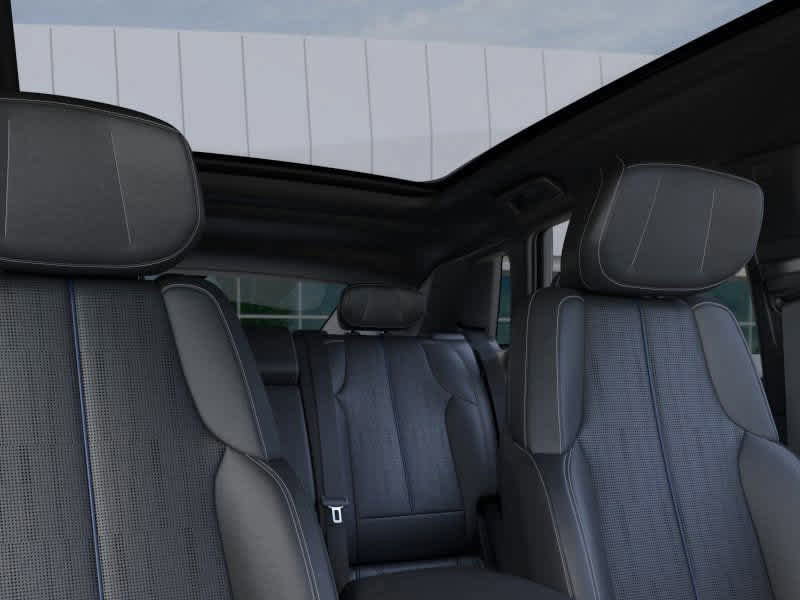 New 2025 Cadillac Lyriq Luxury image 35