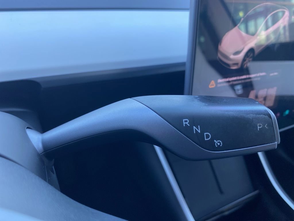 Used 2021 Tesla Model Y Long Range image 26