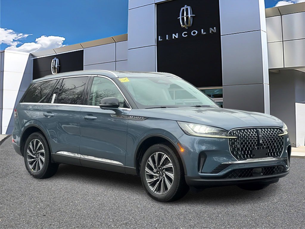 New 2026 Lincoln Aviator 2WD image 1