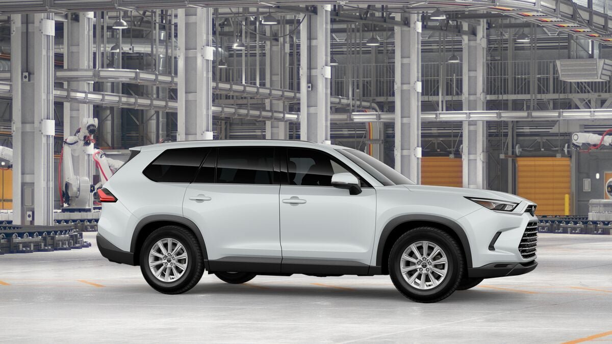New 2026 Toyota Grand Highlander XLE FWD image 13