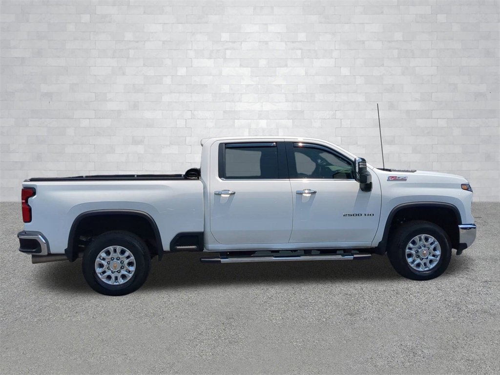 Used 2025 Chevrolet Silverado 2500 LTZ w/ LTZ Premium Package image 11